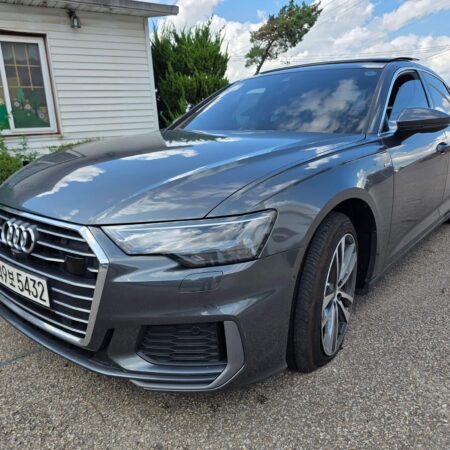 Audi. A6. 2022 model. Gasoline ⛽️.