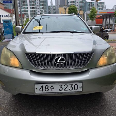 Rx 330 2004 model. Gasoline ⛽️.